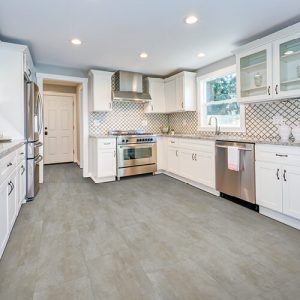 Kitchen countertop and cabinets | Carpet Mart, INC